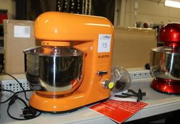 Geneigd zijn Uitdrukkelijk Nationale volkstelling Keukenmachine KLARSTEIN Bella Oranje met deeghaak en 2 mixers. | HNVI  veilingen